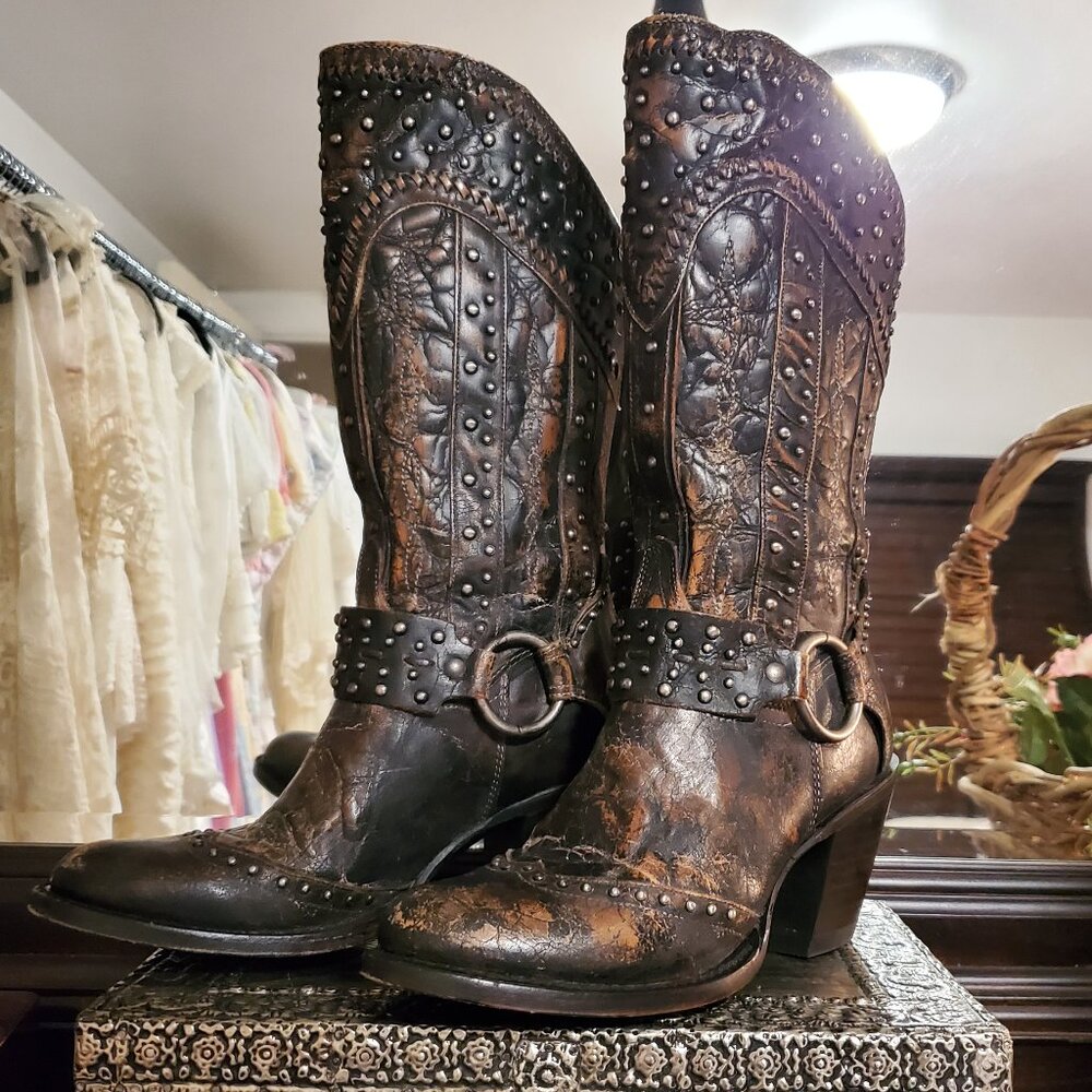 Dan Post size 6 womens distressed boots back zip cowboy / cowgirl / western